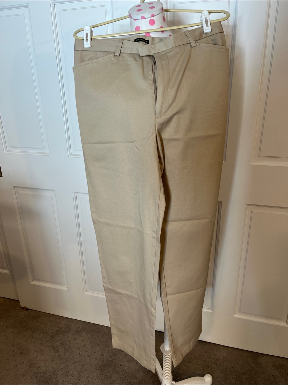 Dockers Women's Straight-Leg Pants in Khaki